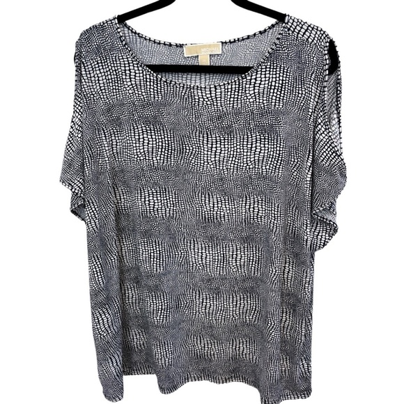 Michael Kors Tops - Michael Kors Black and White Patterned Top Cold Shoulder